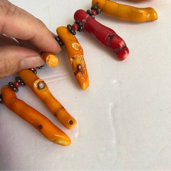 Coral Branch Necklace HUGE Beads Dyed Red Orange Maximalist Iris Apfel Vintage - Picture 10 of 13